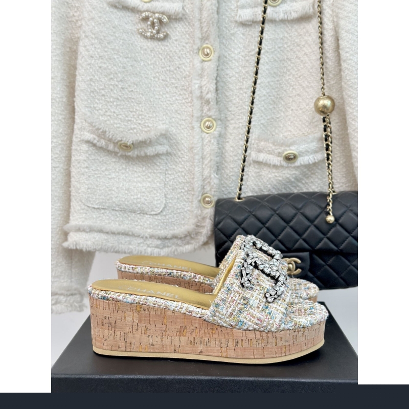 Ch*el slippers